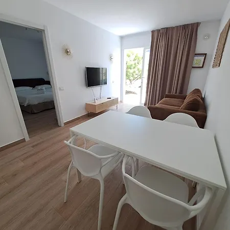Appartamento Homeforguest 15 Con Terraza Y Piscina En *
