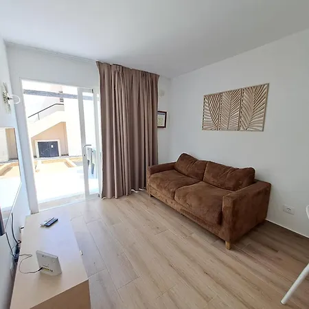 Homeforguest 15 Con Terraza Y Piscina En * Corralejo